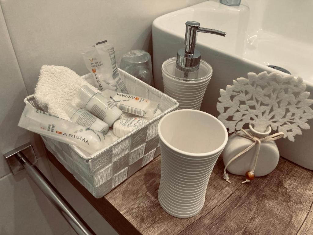 B&B Miglio Sacro Наполи Екстериор снимка